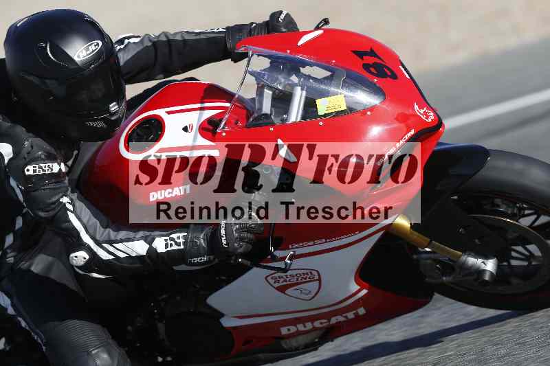 /02 28.-31.01.2025 Moto Center Thun Jerez/gruen-green/81